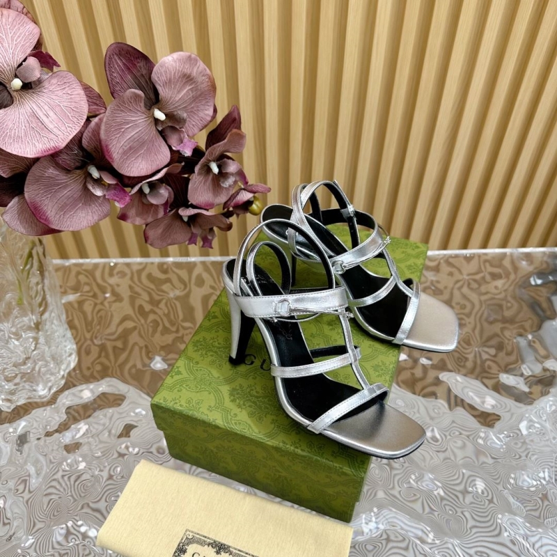 G*u*i high heels